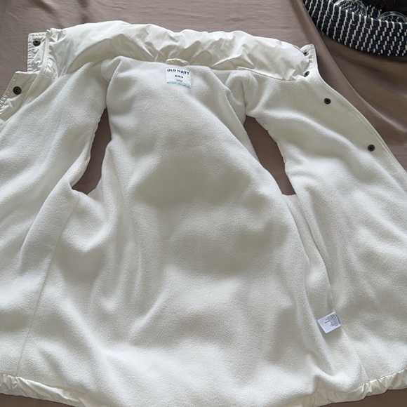 Old Navy Sea Salt White Frost Free Puffer Vest Fleece Lined Full Zip Snap Front - Picture 8 of 12